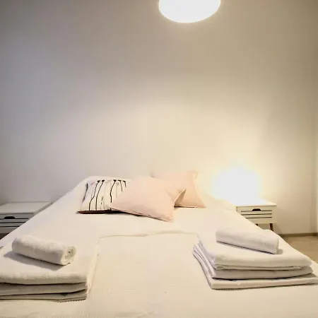 דירה For 2 With Sauna In Downtown *